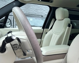 Land Rover Range Rover SE P530 LWB 7 Seat 2025