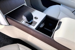 Land Rover Range Rover SE P530 LWB 7 Seat 2026