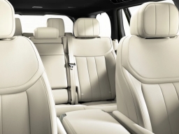 Land Rover Range Rover SE P530 LWB 7 Seat 2026