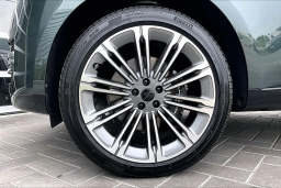 Land Rover Range Rover SE P400 LWB 7 Seat 2026