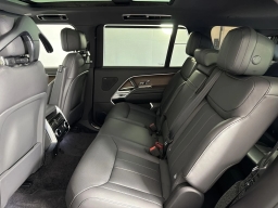 Land Rover Range Rover SE P400 LWB 7 Seat 2026
