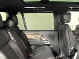 Land Rover Range Rover SE P400 LWB 7 Seat 2026