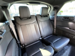 Land Rover Range Rover SE P400 LWB 7 Seat 2026