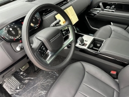 Land Rover Range Rover SE P400 LWB 7 Seat 2026