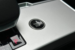 Land Rover Range Rover SE P400 LWB 7 Seat 2026