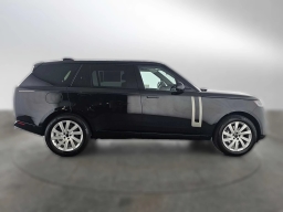 Land Rover Range Rover SE P400 LWB 7 Seat 2026