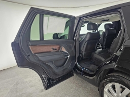 Land Rover Range Rover SE P400 LWB 7 Seat 2026