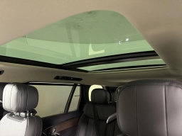 Land Rover Range Rover SE P400 LWB 7 Seat 2026