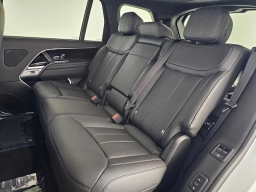 Land Rover Range Rover SE P400 LWB 7 Seat 2026