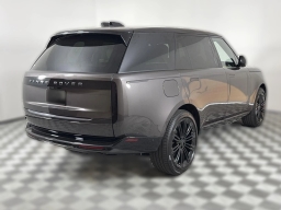 Land Rover Range Rover SE P400 LWB 7 Seat 2026