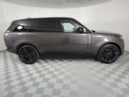 Land Rover Range Rover SE P400 LWB 7 Seat 2026