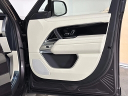 Land Rover Range Rover SE P400 LWB 7 Seat 2026