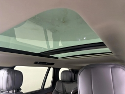 Land Rover Range Rover SE P400 LWB 7 Seat 2026