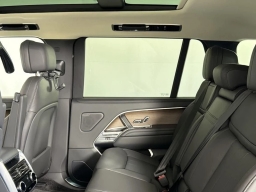 Land Rover Range Rover SE P400 LWB 7 Seat 2026