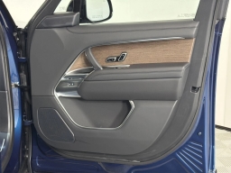 Land Rover Range Rover SE P400 LWB 7 Seat 2026