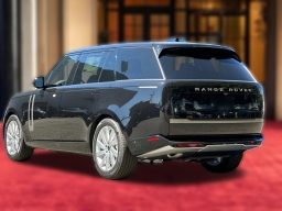 Land Rover Range Rover SE P400 LWB 7 Seat 2026