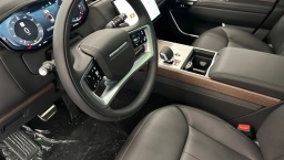 Land Rover Range Rover SE P400 LWB 7 Seat 2026