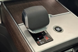 Land Rover Range Rover SE P400 LWB 7 Seat 2026