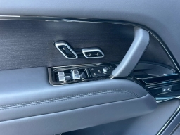 Land Rover Range Rover SV P615 SWB 2025