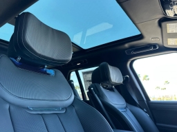 Land Rover Range Rover SV P615 SWB 2025