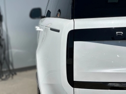 Land Rover Range Rover SV P615 SWB 2025