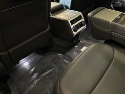 Land Rover Range Rover SV P615 LWB 2026