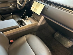 Land Rover Range Rover SV P615 LWB 2026