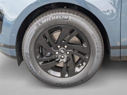 Land Rover Range Rover Evoque Core S AWD 2026