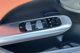 Mercedes-Benz C-Class C 300 4MATIC Sedan 2025