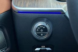 Mercedes-Benz C-Class C 300 4MATIC Sedan 2025