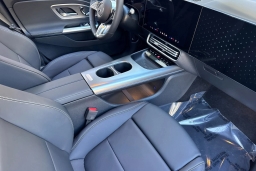 Mercedes-Benz CLA CLA 350 4MATIC Sedan 2026