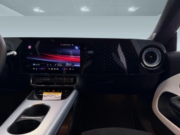 Mercedes-Benz CLA CLA 350 4MATIC Sedan 2026