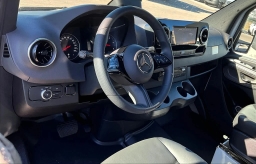 Mercedes-Benz Sprinter Crew Van Standard Roof 4-Cyl Diesel 2500 Standard Roof I4 Diesel 144" RWD 2026