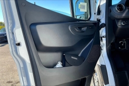 Mercedes-Benz Sprinter Crew Van Standard Roof 4-Cyl Diesel 2500 Standard Roof I4 Diesel 144" RWD 2026