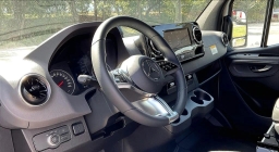 Mercedes-Benz Sprinter Crew Van Standard Roof 4-Cyl Diesel 2500 Standard Roof I4 Diesel 144" RWD 2026