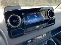 Mercedes-Benz Sprinter Crew Van Standard Roof 4-Cyl Diesel 2500 Standard Roof I4 Diesel 144" RWD 2026