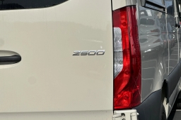 Mercedes-Benz Sprinter Crew Van Standard Roof 4-Cyl Diesel 2500 Standard Roof I4 Diesel 144" RWD 2026