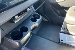 Mercedes-Benz Sprinter Crew Van Standard Roof 4-Cyl Diesel 2500 Standard Roof I4 Diesel 144" RWD 2026