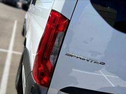 Mercedes-Benz Sprinter Crew Van Standard Roof 4-Cyl Diesel 2500 Standard Roof I4 Diesel 144" RWD 2026