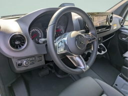 Mercedes-Benz Sprinter Crew Van Standard Roof 4-Cyl Diesel HO 2500 Standard Roof I4 Diesel HO 144" RWD 2025