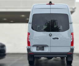 Mercedes-Benz Sprinter Crew Van Standard Roof 4-Cyl Diesel HO 2500 Standard Roof I4 Diesel HO 144" RWD 2026
