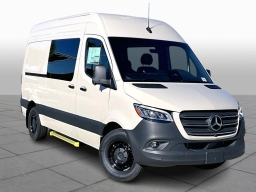 Mercedes-Benz Sprinter Crew Van Standard Roof 4-Cyl Diesel HO 2500 Standard Roof I4 Diesel HO 144" RWD 2026