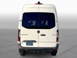 Mercedes-Benz Sprinter Crew Van Standard Roof 4-Cyl Diesel HO 2500 Standard Roof I4 Diesel HO 144" RWD 2026