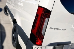 Mercedes-Benz Sprinter Crew Van Standard Roof 4-Cyl Diesel HO 2500 Standard Roof I4 Diesel HO 144" RWD 2026