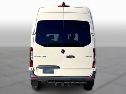Mercedes-Benz Sprinter Crew Van Standard Roof 4-Cyl Diesel HO 2500 Standard Roof I4 Diesel HO 144" RWD 2026