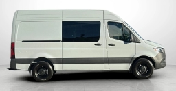 Mercedes-Benz Sprinter Crew Van Standard Roof 4-Cyl Diesel HO 2500 Standard Roof I4 Diesel HO 144" RWD 2026