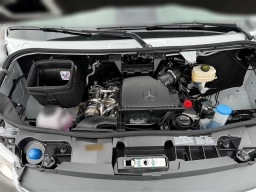 Mercedes-Benz Sprinter Crew Van Standard Roof 4-Cyl Diesel HO 2500 Standard Roof I4 Diesel HO 144" RWD 2025