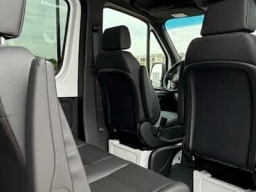 Mercedes-Benz Sprinter Crew Van Standard Roof 4-Cyl Diesel HO 2500 Standard Roof I4 Diesel HO 144" RWD 2025