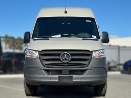 Mercedes-Benz Sprinter Crew Van Standard Roof 4-Cyl Diesel HO 2500 Standard Roof I4 Diesel HO 144" RWD 2026