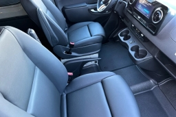 Mercedes-Benz Sprinter Crew Van Standard Roof 4-Cyl Diesel HO 2500 Standard Roof I4 Diesel HO 144" RWD 2026